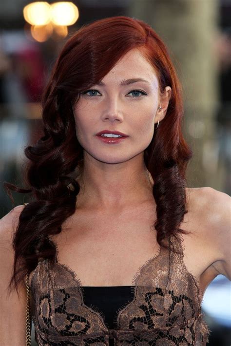 black sails anne bonny actress.